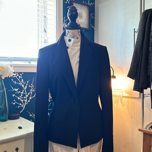GORGEOUS MARKS&SPENCER BLACK BLAZER SIZE 12 - Picture 1 of 13
